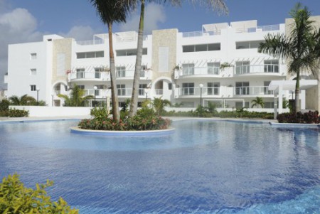 RENTO PENTHOUSE EN LA PLAYA USD 2,000